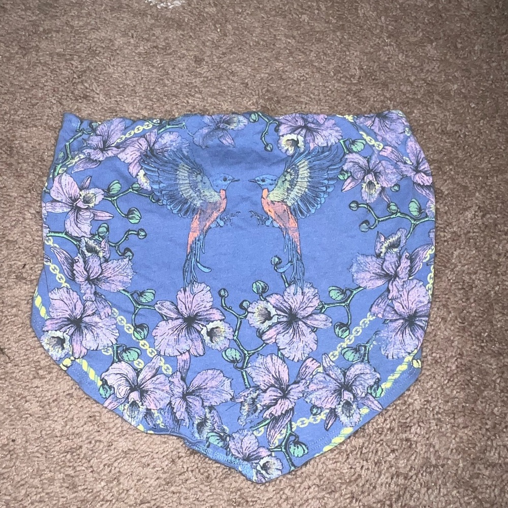 Cropped shirt